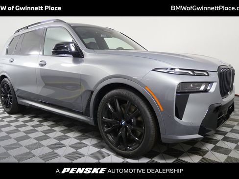 Used 2026 BMW X7 M60i image 1