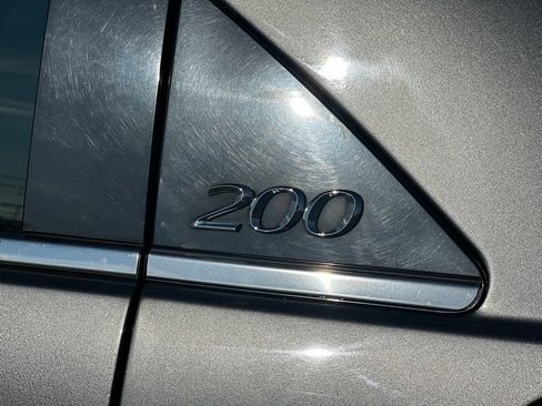 Used 2013 Chrysler 200 Limited w/ Sun/Sound Group FWD image 9