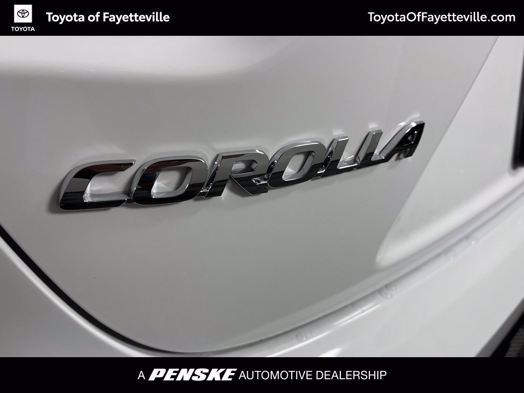Used 2026 Toyota Corolla SE FWD image 3