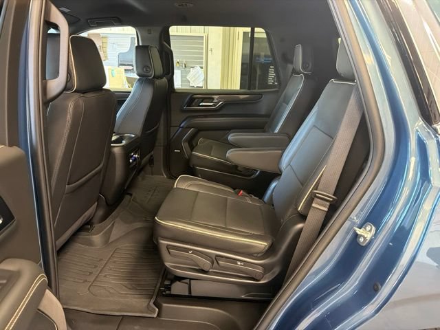 Used 2025 GMC Yukon Elevation AWD/4WD image 34