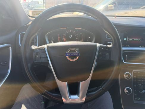 Used 2016 Volvo V60 T5 Cross Country w/ Protection Package image 17