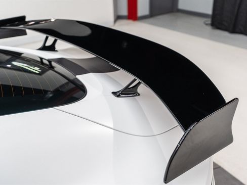 Used 2023 Aston Martin V8 Vantage Coupe RWD image 88