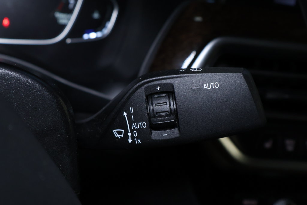 Used 2022 BMW X4 xDrive30i AWD/4WD image 24