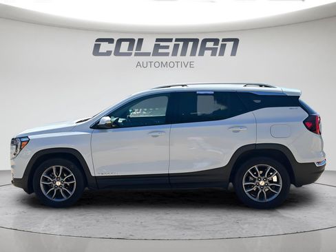 Used 2023 GMC Terrain SLT FWD image 5