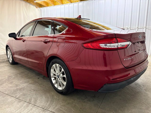 Used 2019 Ford Fusion SE FWD image 7