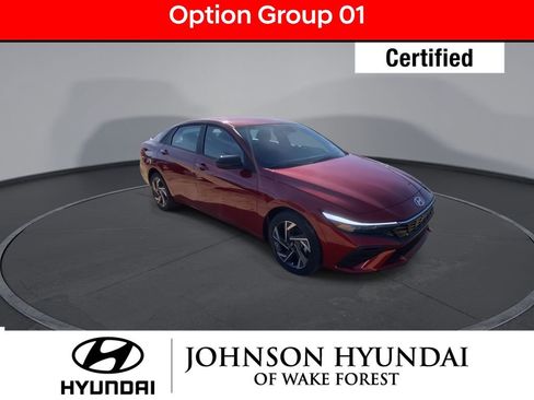 Certified 2025 Hyundai Elantra SEL w/ Cargo Package image 2