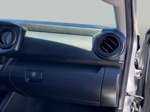 Used 2023 Toyota Tacoma SR AWD/4WD image 18
