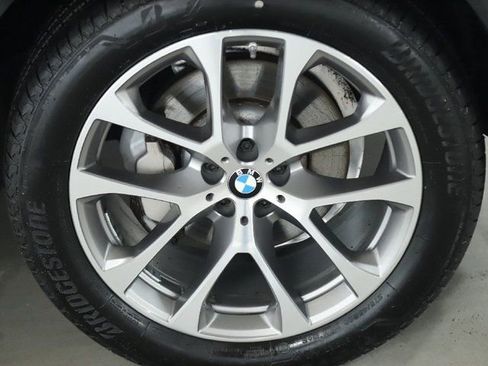 Used 2021 BMW X6 xDrive40i w/ Premium Package image 10