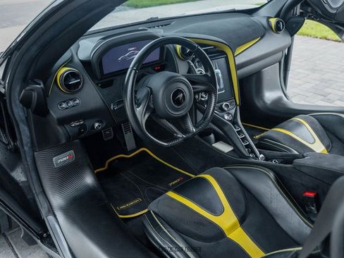 Used 2020 McLaren 720S Performance RWD image 26
