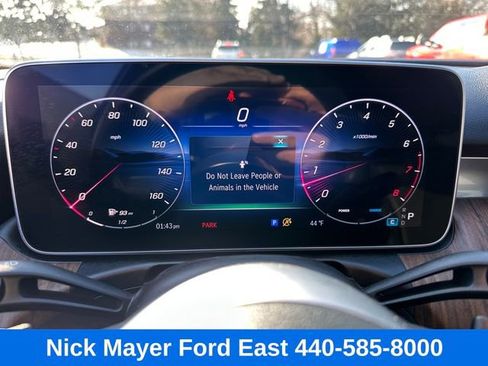 Used 2025 Mercedes-Benz C 300 4MATIC Sedan image 27