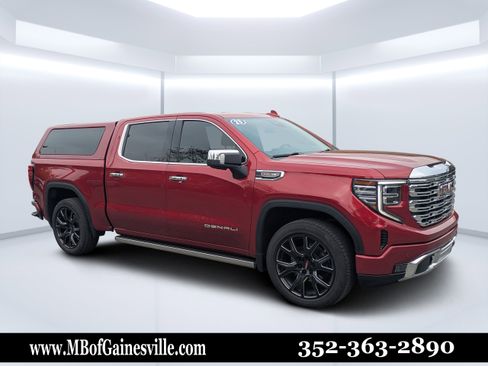 Used 2023 GMC Sierra 1500 Denali w/ Denali Reserve Package AWD/4WD image 1