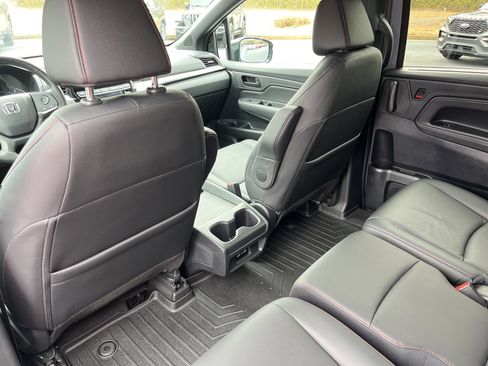 Used 2024 Honda Odyssey Sport image 20