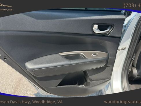 Used 2019 Kia Optima LX FWD image 11