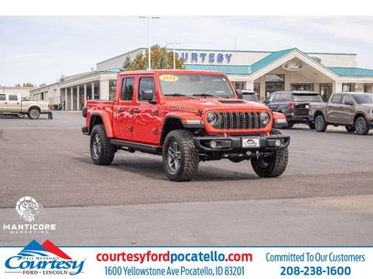 Used 2024 Jeep Gladiator Mojave