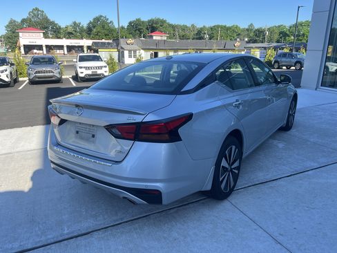 Used 2022 Nissan Altima 2.5 SL AWD/4WD image 3