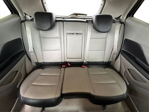 Used 2014 Buick Encore Premium image 28