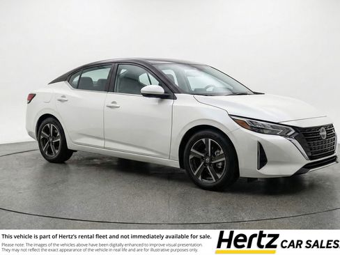 Used 2025 Nissan Sentra SV image 1