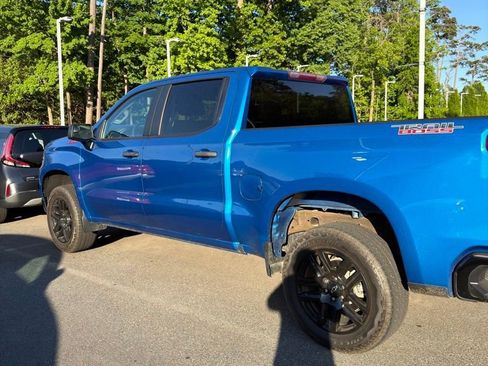 Used 2023 Chevrolet Silverado 1500 Custom Trail Boss AWD/4WD image 4