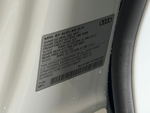 Certified 2026 Audi Q8 Premium Plus w/ Premium Plus Package AWD/4WD image 19