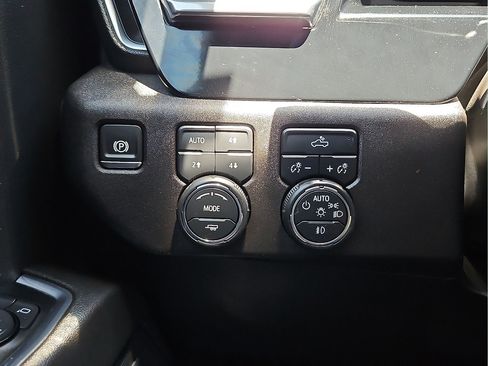 Used 2024 Chevrolet Silverado 1500 RST w/ Convenience Package II AWD/4WD image 15