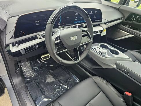 New 2026 Cadillac Optiq Sport 1 AWD/4WD image 19