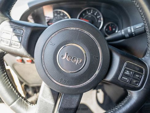 Used 2017 Jeep Wrangler Unlimited Sport w/ Quick Order Package 24S image 36