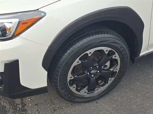 Used 2023 Subaru Crosstrek 2.0i Premium image 15