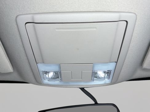 Used 2010 Ford Edge Limited FWD image 22