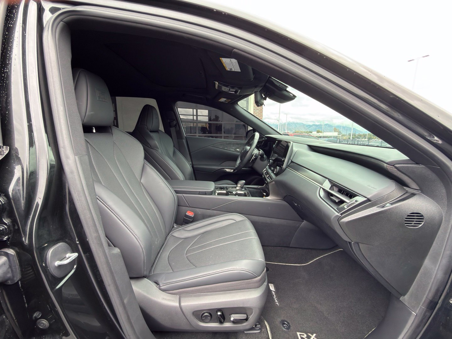 Used 2024 Lexus RX 350 F Sport w/ Convenience Package AWD/4WD image 43