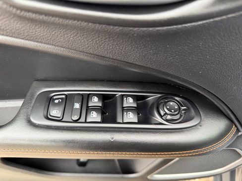 Used 2018 Jeep Compass Limited AWD/4WD image 15