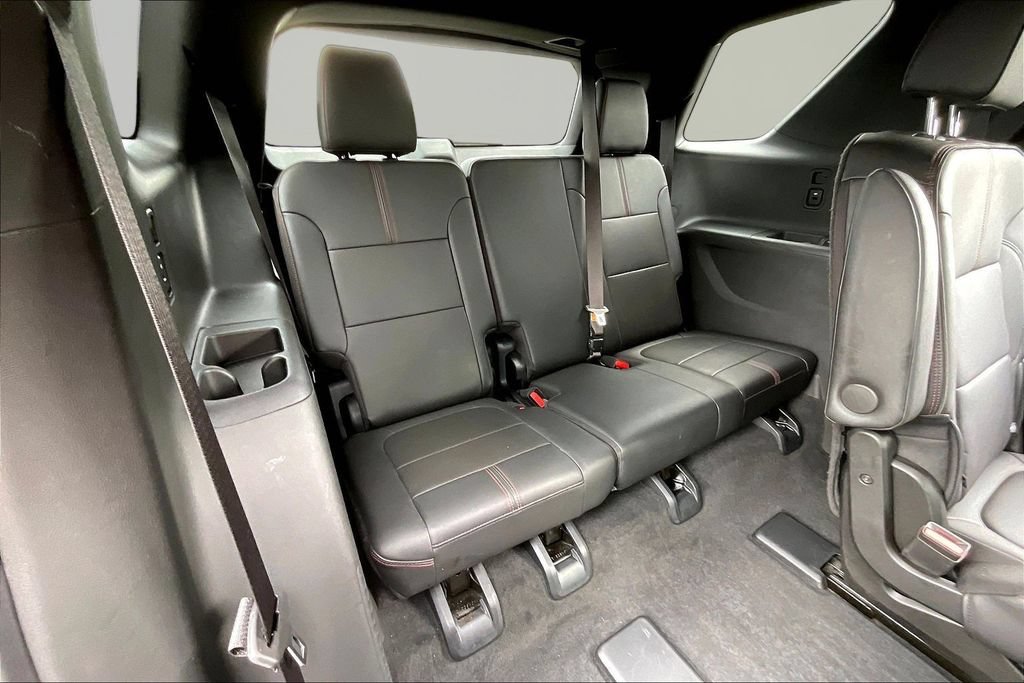 Used 2024 Chevrolet Traverse RS w/ LPO, Floor Liner Package AWD/4WD image 29