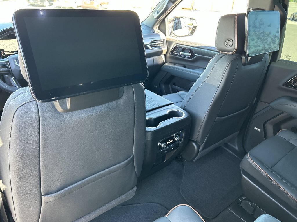 Used 2026 GMC Yukon XL AT4 w/ AT4 Premium Plus Package AWD/4WD image 36