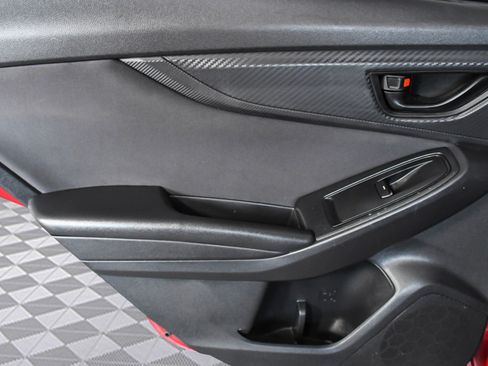 Used 2019 Subaru Crosstrek 2.0i Premium w/ Eyesight System image 22