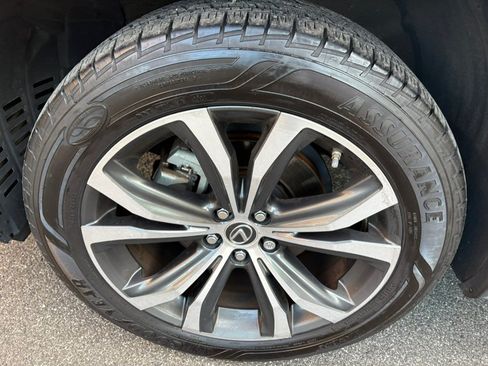 Used 2020 Lexus RX 350L Premium w/ Premium Package AWD/4WD image 34