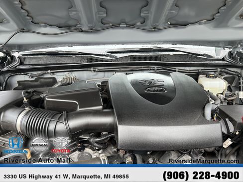Used 2021 Toyota Tacoma TRD Off-Road AWD/4WD image 13