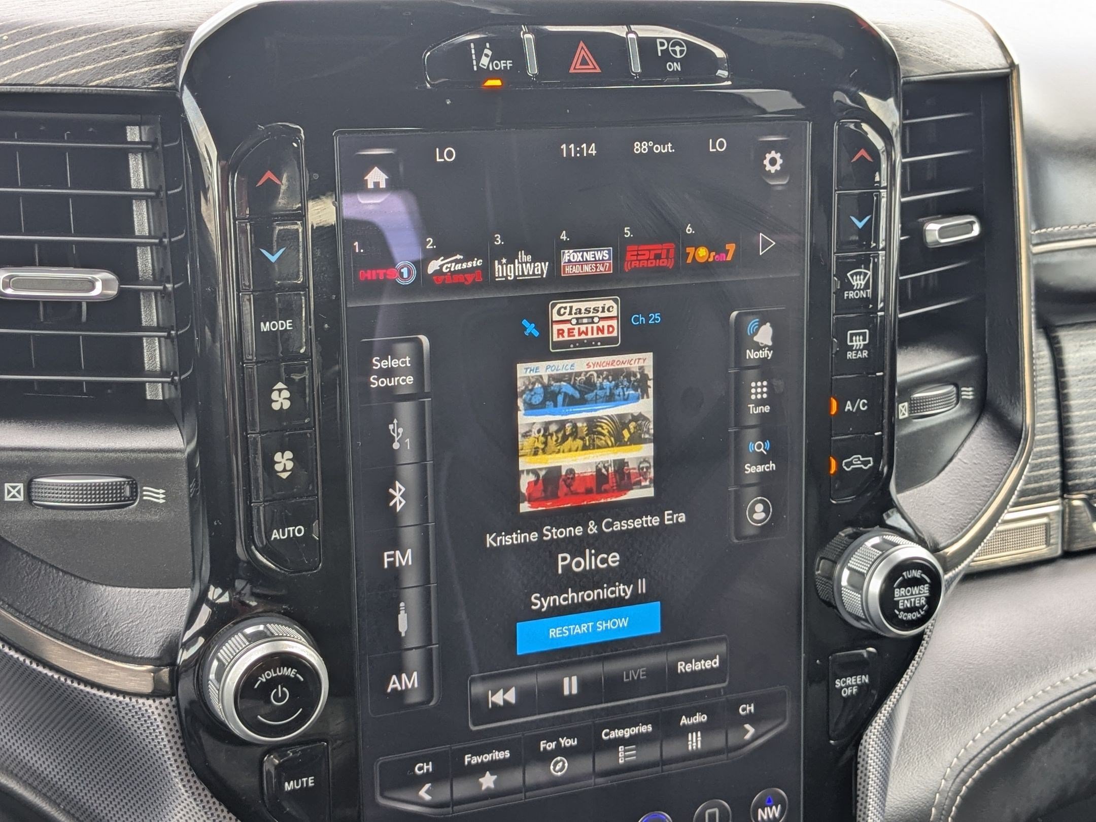 Used 2021 RAM 1500 Limited AWD/4WD image 22