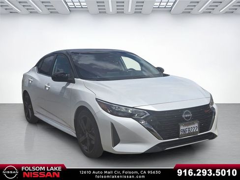 Certified 2024 Nissan Sentra SR FWD image 1