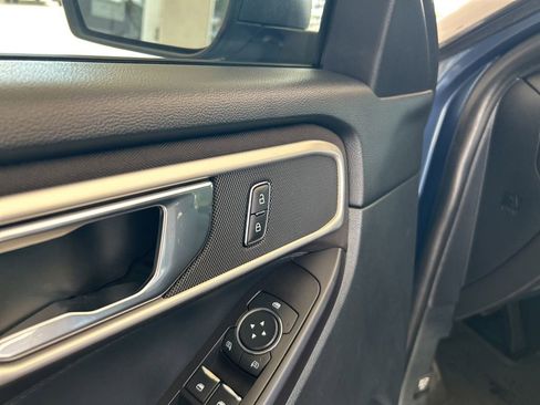 Used 2020 Ford Explorer XLT image 39