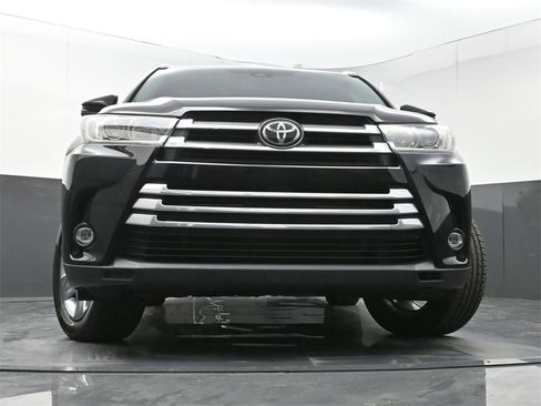 Used 2019 Toyota Highlander Limited image 28