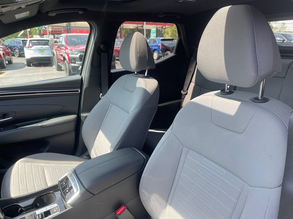 Used 2023 Hyundai Santa Cruz SEL Premium AWD/4WD image 12