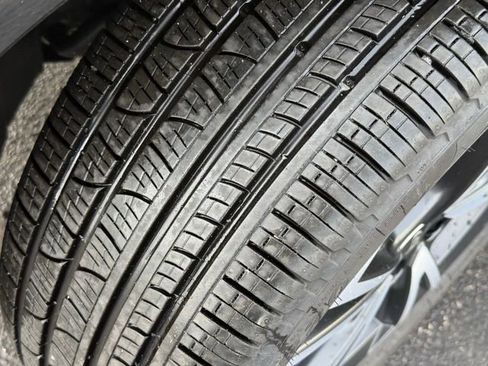 Used 2025 Audi Q5 2.0T Premium Plus image 10