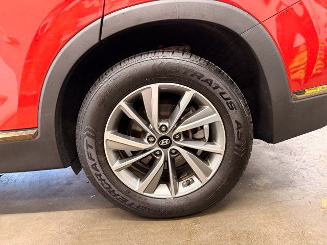 Used 2019 Hyundai Santa Fe Limited AWD/4WD image 4