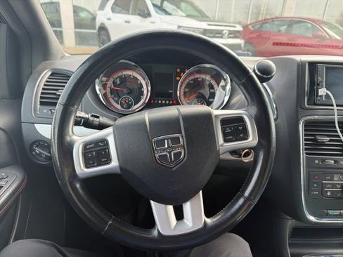 Used 2019 Dodge Grand Caravan GT image 11