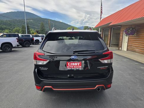 Used 2024 Subaru Forester Sport image 5