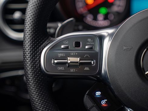 Used 2020 Mercedes-Benz GLC 43 AMG 4MATIC image 7