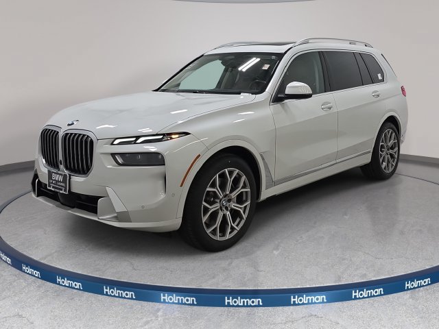 Used 2023 BMW X7 xDrive40i AWD/4WD image 1
