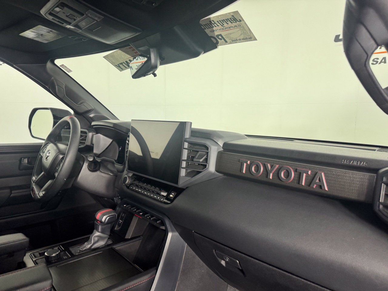 Used 2025 Toyota Sequoia TRD Pro AWD/4WD image 37