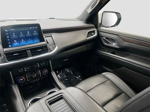 Used 2022 Chevrolet Tahoe Z71 w/ Luxury Package image 24