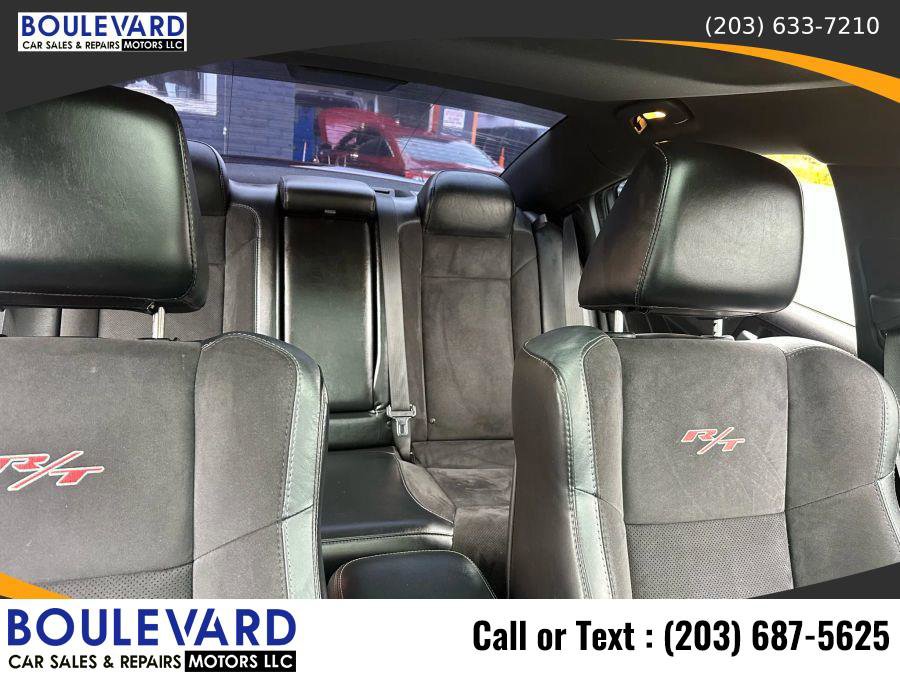 Used 2016 Dodge Charger R/T RWD image 15
