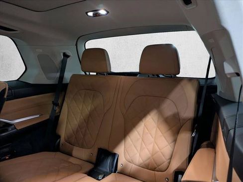 Used 2026 BMW X7 xDrive40i AWD/4WD image 18